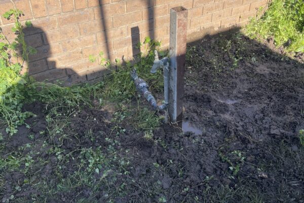 Burst water pipe keogh plumbing Eden plumbing repairing a burst pipe at a residential property